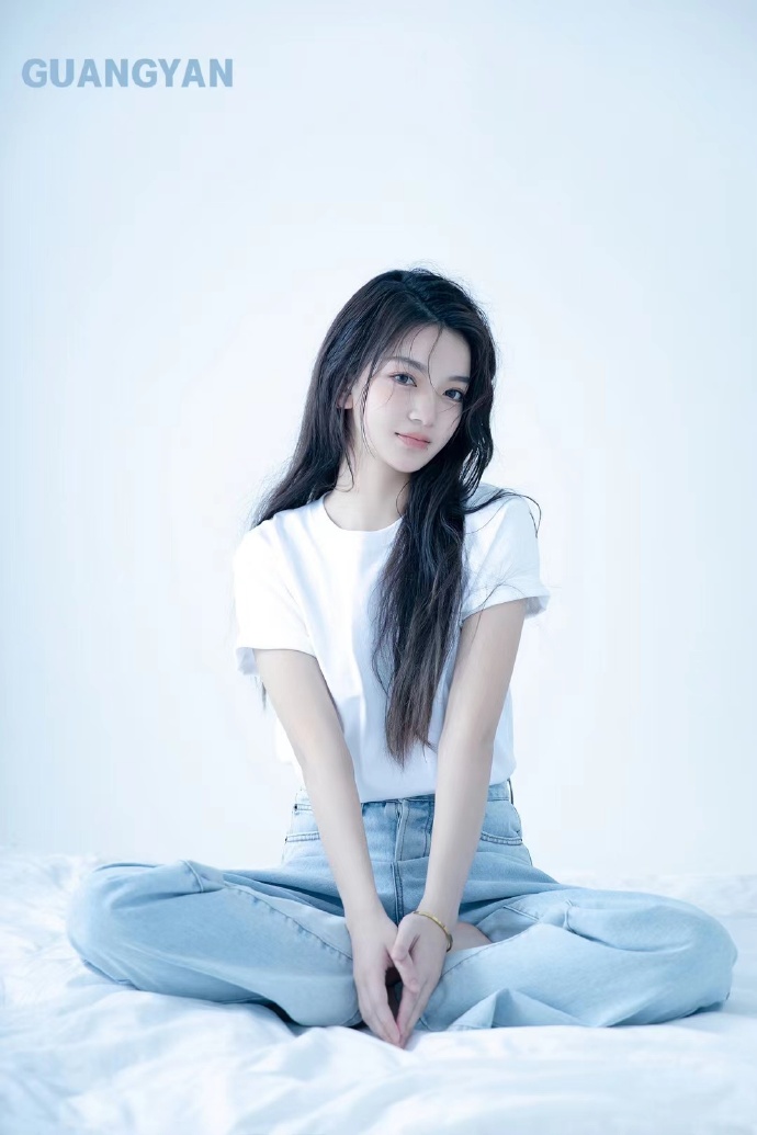 黑寡妇 封面